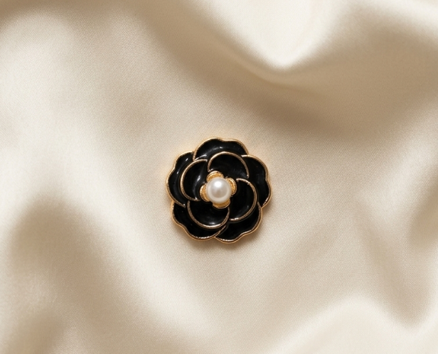 THE AMAARA Bloom Black